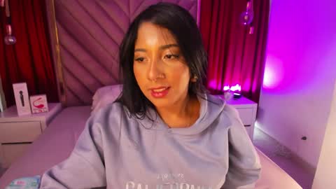 Snapshot of allisonfoster_ chatting on January 20, 2025, 9:01 pm Allison online show from January 20, 2025, 9:01 pm