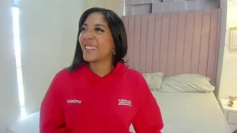 Snapshot of allisonfoster_ chatting on January 24, 2025, 7:49 pm Allison online show from January 24, 2025, 7:49 pm