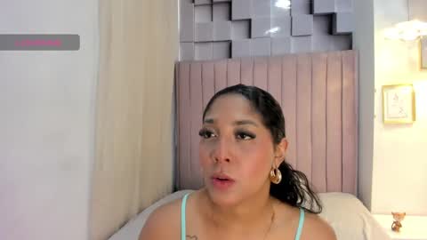 Snapshot of allisonfoster_ chatting on February 5, 2025, 8:14 pm Allison online show from February 5, 2025, 8:14 pm