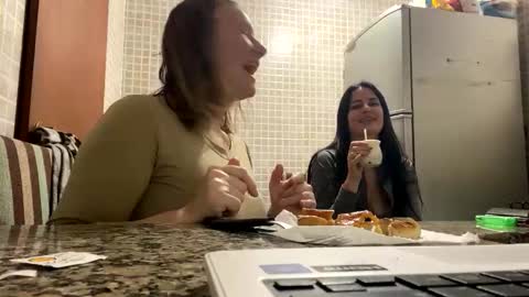 Snapshot of allisonlove2 chatting on May 27, 2026, 8:50 pm allisonlove2 online show from May 27, 2026, 8:50 pm