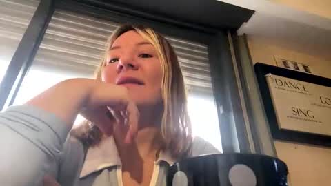 Snapshot of allisonlove2 chatting on May 31, 2026, 2:57 pm allisonlove2 online show from May 31, 2026, 2:57 pm