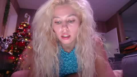 Snapshot of allissonhotbb chatting on December 8, 2024, 6:39 pm allissonhotbb online show from December 8, 2024, 6:39 pm