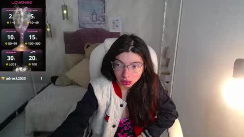 Snapshot of alllyson_ chatting on November 12, 2025, 7:57 pm alison online show from November 12, 2025, 7:57 pm