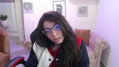 Snapshot of alllyson_ chatting on November 17, 2025, 10:04 pm alison online show from November 17, 2025, 10:04 pm
