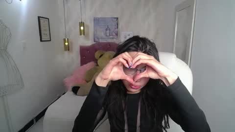 Snapshot of alllyson_ chatting on December 4, 2025, 8:06 pm alison online show from December 4, 2025, 8:06 pm