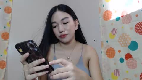 Snapshot of allurewithluna chatting on April 11, 2026, 6:40 am Luna online show from April 11, 2026, 6:40 am