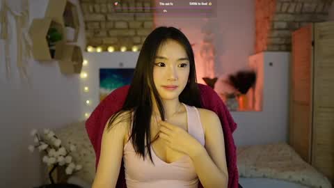 Snapshot of allyah_sky chatting on February 21, 2025, 7:10 pm Allyah Sky online show from February 21, 2025, 7:10 pm