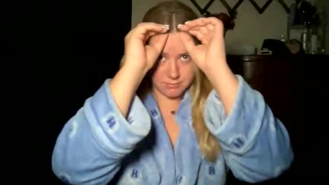 allyanalangel online show from November 2, 2025, 1:41 am