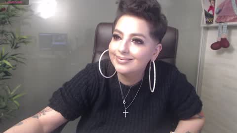         online show from December 18, 2024, 10:35 pm