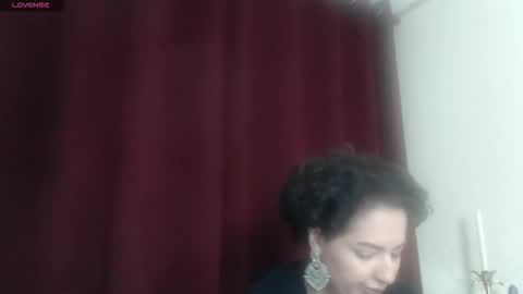         online show from September 10, 2025, 7:36 pm