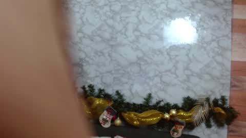 Allyson online show from December 28, 2024, 6:29 pm