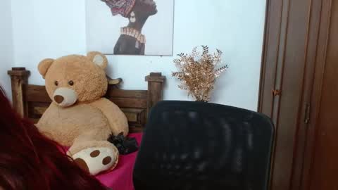 Allyson online show from January 28, 2025, 8:26 pm