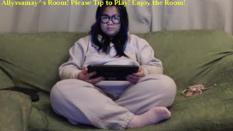 Allyssamay online show from December 31, 2024, 3:01 am