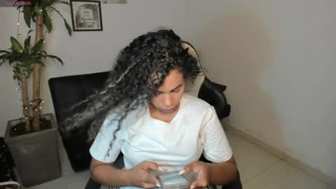 Snapshot of allyssann_smith chatting on April 25, 2026, 2:25 am allyssann online show from April 25, 2026, 2:25 am