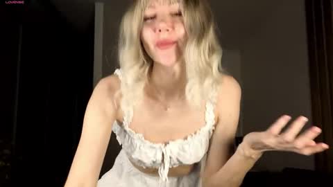 allyyssaaa online show from February 19, 2026, 6:15 pm