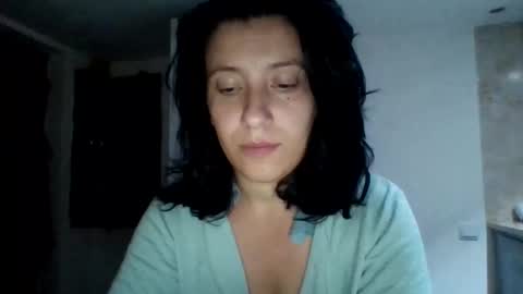 Snapshot of alma_amy chatting on September 21, 2025, 7:37 pm Alma online show from September 21, 2025, 7:37 pm