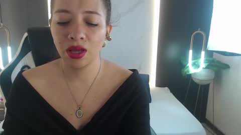 ALMA FENIX  online show from December 9, 2024, 3:22 pm
