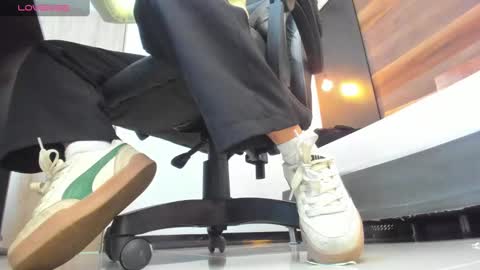 Snapshot of alma_fenix chatting on September 18, 2025, 12:18 pm ALMA FENIX online show from September 18, 2025, 12:18 pm