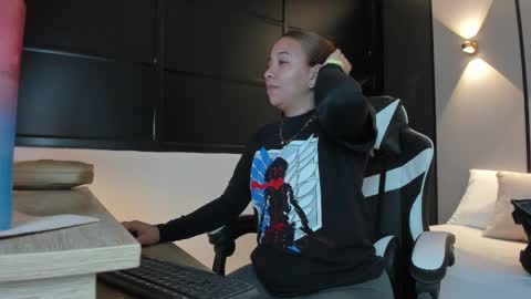 Snapshot of alma_fenix chatting on October 15, 2025, 12:38 pm ALMA FENIX online show from October 15, 2025, 12:38 pm