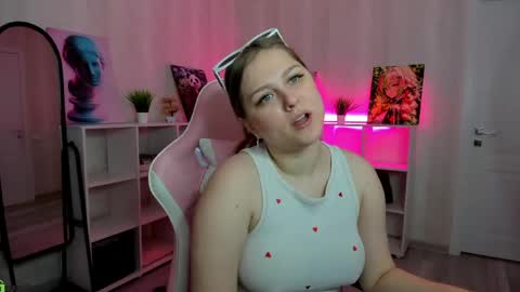alma_jons online show from April 29, 2026, 12:16 am