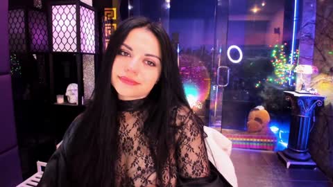 Snapshot of alma_pearl chatting on December 5, 2024, 6:32 am Alma online show from December 5, 2024, 6:32 am