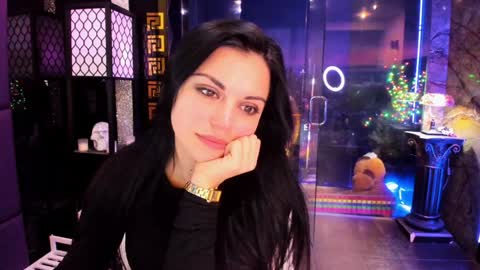 Snapshot of alma_pearl chatting on December 6, 2024, 10:16 am Alma online show from December 6, 2024, 10:16 am