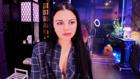 Snapshot of alma_pearl chatting on December 11, 2024, 10:14 am Alma online show from December 11, 2024, 10:14 am