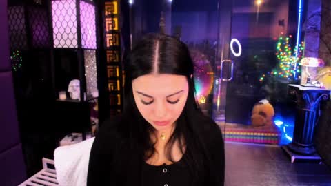 Snapshot of alma_pearl chatting on December 20, 2024, 6:19 am Alma online show from December 20, 2024, 6:19 am