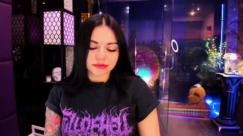 Snapshot of alma_pearl chatting on December 30, 2024, 10:10 am Alma online show from December 30, 2024, 10:10 am