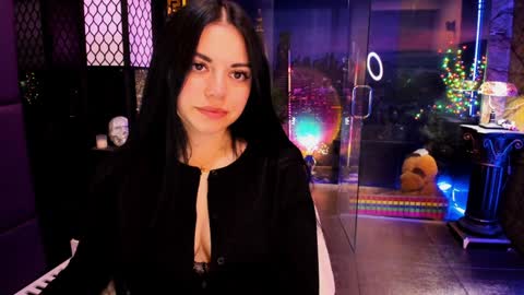 Snapshot of alma_pearl chatting on January 6, 2025, 9:08 am Alma online show from January 6, 2025, 9:08 am