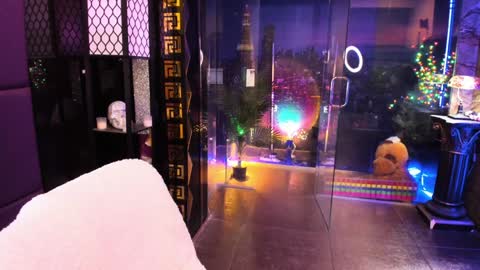 Snapshot of alma_pearl chatting on January 19, 2025, 10:06 am Alma online show from January 19, 2025, 10:06 am
