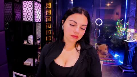 Snapshot of alma_pearl chatting on September 14, 2025, 6:23 am Alma online show from September 14, 2025, 6:23 am