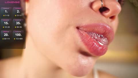 Snapshot of alma_yammy chatting on September 17, 2025, 5:14 pm Alma online show from September 17, 2025, 5:14 pm