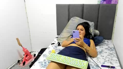 Snapshot of almaa__ chatting on February 19, 2025, 9:58 pm Alma online show from February 19, 2025, 9:58 pm