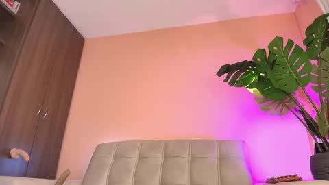 Alma Castillo online show from October 30, 2025, 1:29 am