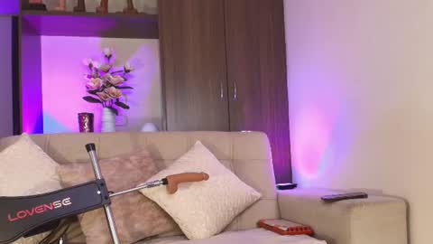 Alma Castillo online show from July 11, 2026, 2:03 am