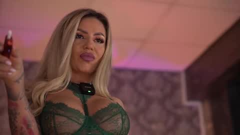 Alma online show from October 7, 2025, 7:33 pm