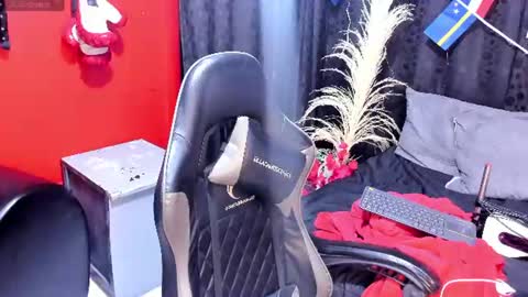 Snapshot of almazz_ chatting on July 2, 2026, 8:48 pm Santy online show from July 2, 2026, 8:48 pm