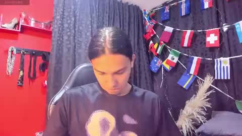 Snapshot of almazz_ chatting on July 8, 2026, 6:34 pm Santy online show from July 8, 2026, 6:34 pm