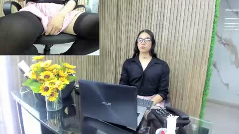 Snapshot of almazz_ chatting on July 28, 2026, 8:52 pm Santy online show from July 28, 2026, 8:52 pm