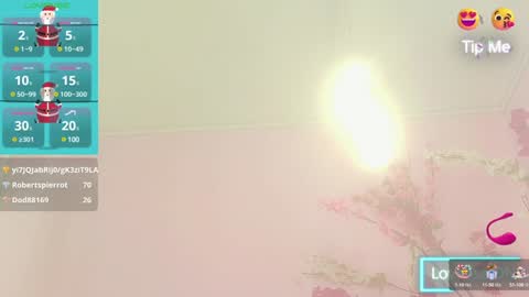 ALMENDRAEVANS online show from December 15, 2024, 3:09 pm