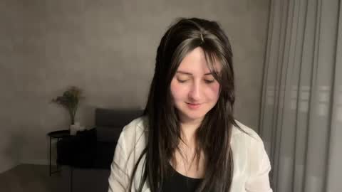 Anna online show from May 9, 2026, 8:47 pm