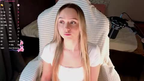 Lia online show from February 18, 2026, 3:02 am