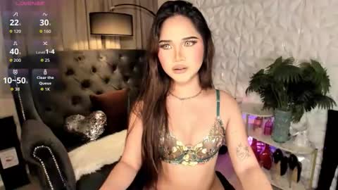 Snapshot of alodialuxts chatting on November 5, 2025, 6:02 am alodialuxts online show from November 5, 2025, 6:02 am