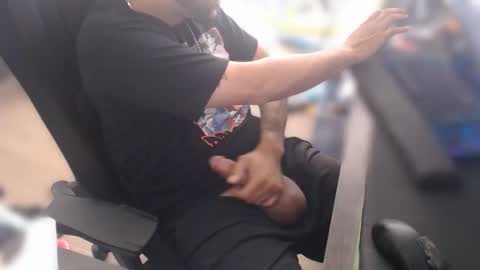 Snapshot of aloha_king chatting on October 2, 2025, 11:01 pm simplyfaded online show from October 2, 2025, 11:01 pm