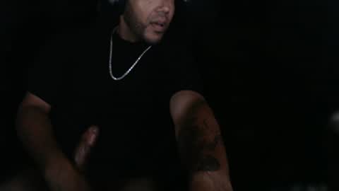 simplyfaded online show from August 9, 2026, 12:32 pm