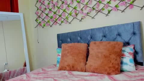 Alondra gomez online show from March 5, 2025, 12:11 pm