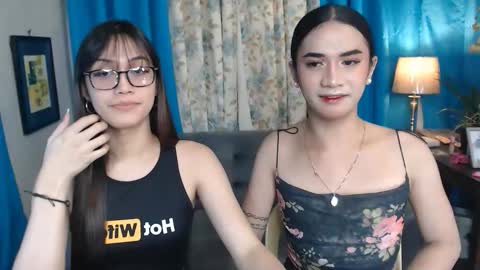 Alondra online show from May 9, 2026, 1:33 am