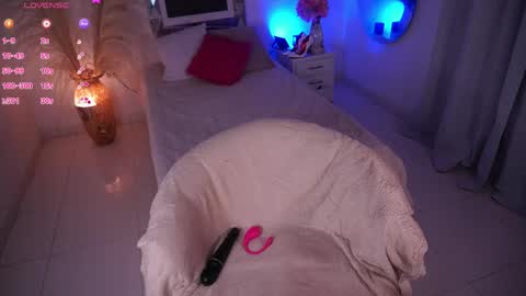 Alondra online show from June 2, 2026, 11:12 am