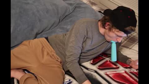 ALongwhitedick online show from February 1, 2026, 6:34 am